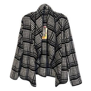 Ashley by 26 International Black & White Fuzzy Houndstooth Drape Open Cardigan